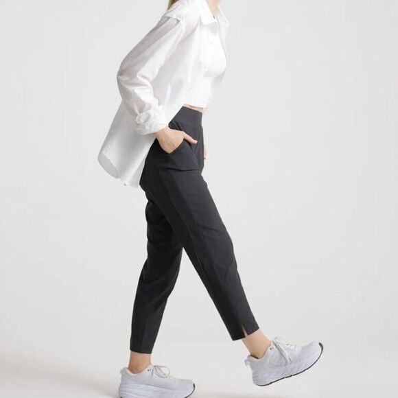 Quince Pants - Quince Performance Tech Black Ankle Pants Women’s Size Medium